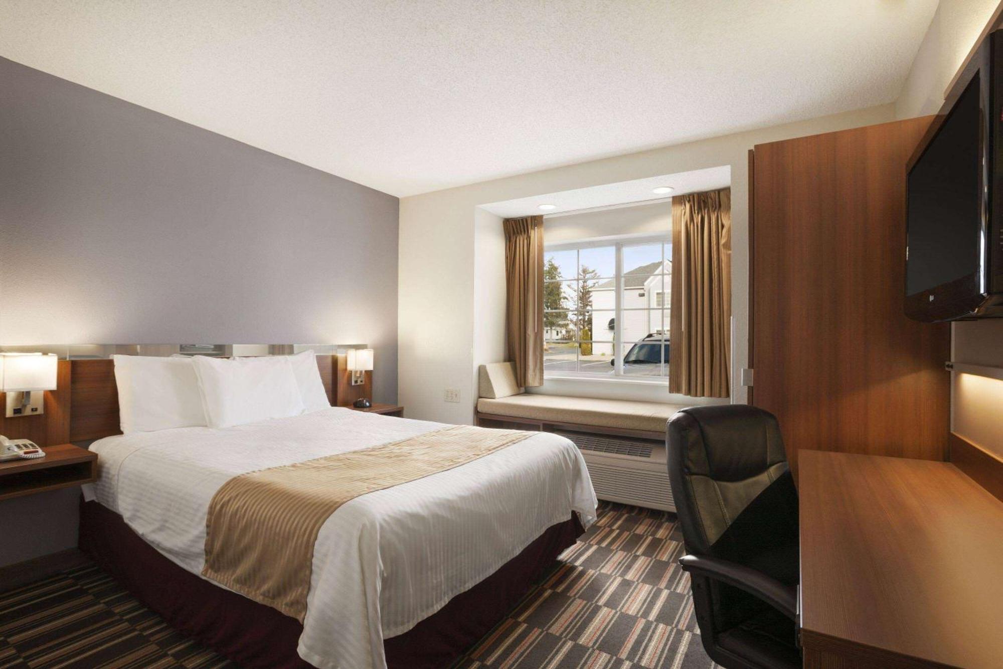 Microtel Inn By Wyndham - Albany Airport Latham Zewnętrze zdjęcie